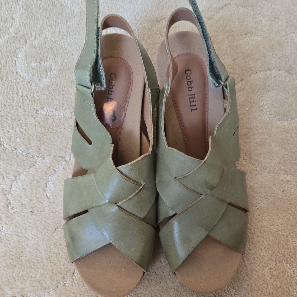 Cobb Hill Women's Olive Sandals Size 8